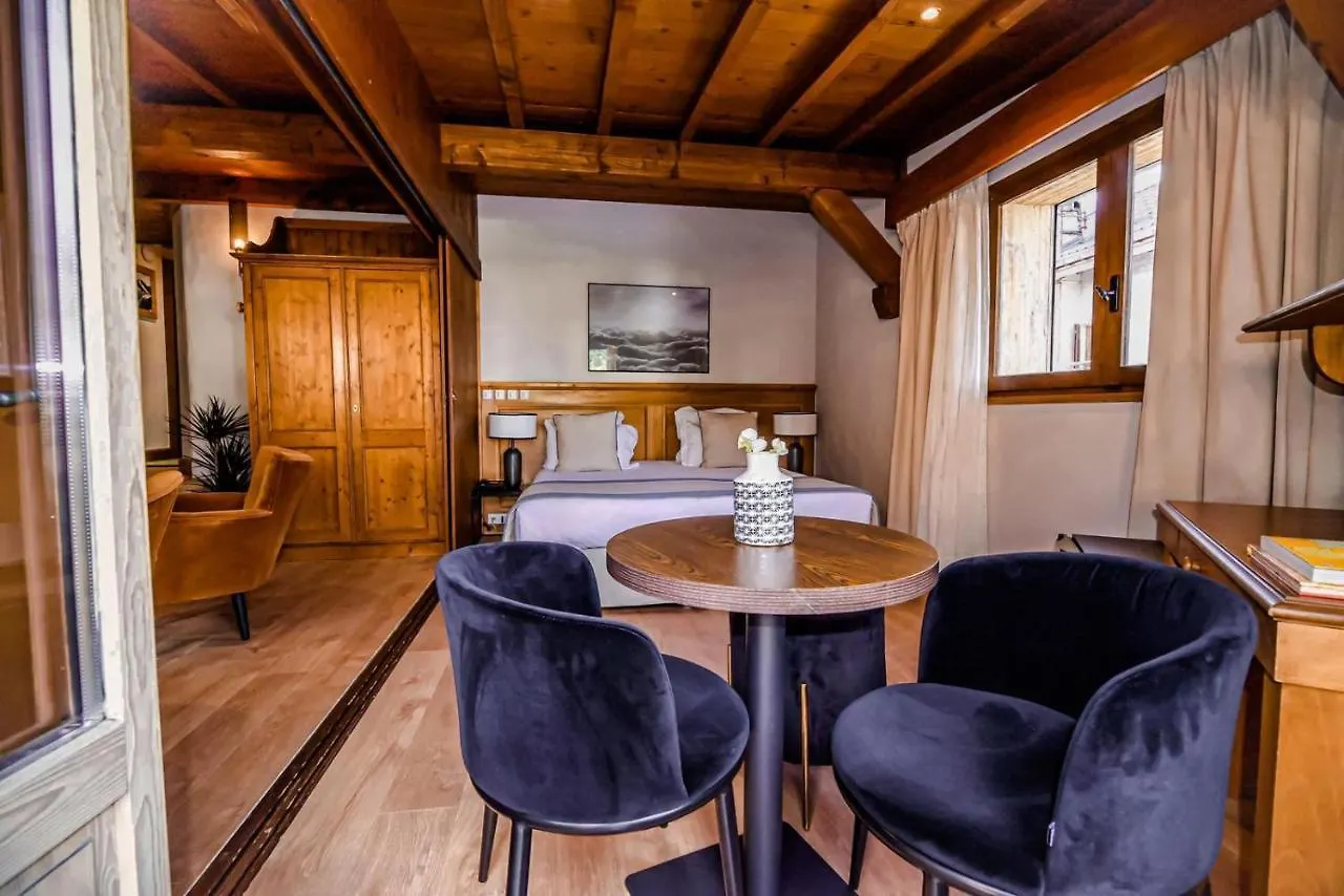 Отель Au Vieux Moulin Межев