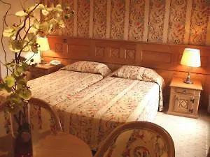 Отель Au Vieux Moulin Межев